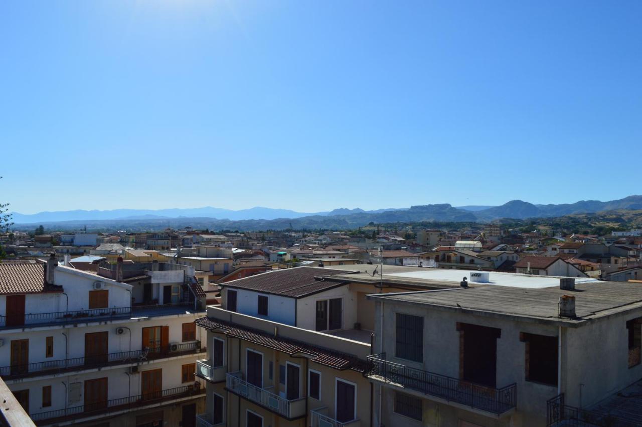Emerella Luxury Suites Siderno Beach Esterno foto