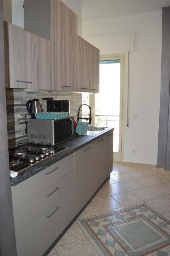 Emerella Luxury Suites Siderno Beach Esterno foto