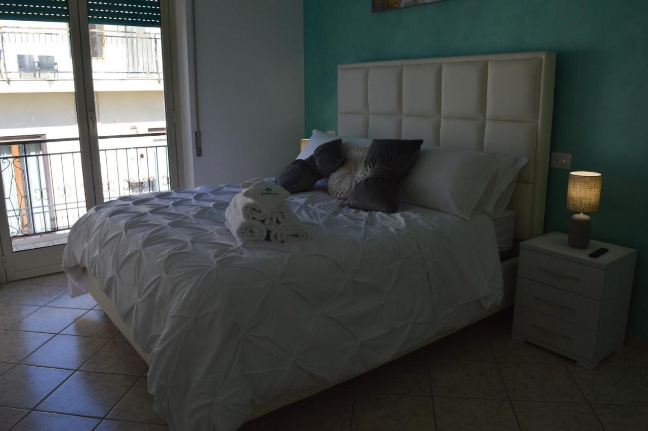 Emerella Luxury Suites Siderno Beach Esterno foto